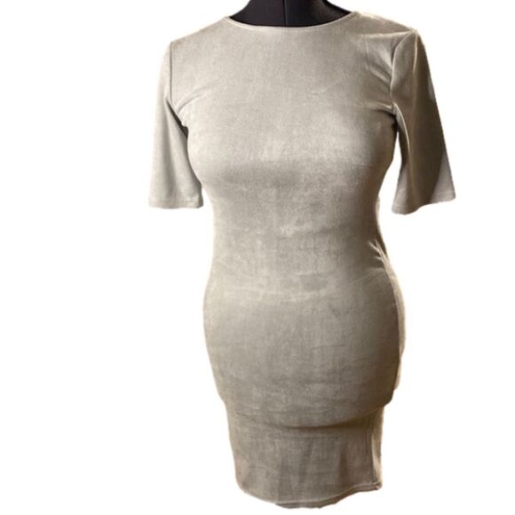 Lemon 🍋 Fashion Women’s Soft Grey Soft Short Sleeve Midi Dress (Size Medium)NWT - Picture 1 of 8